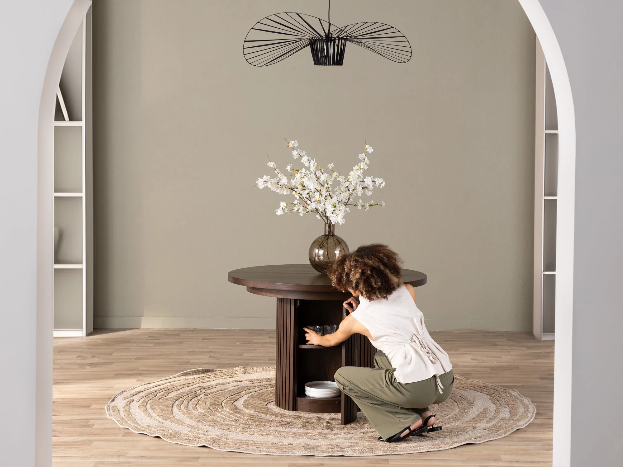 Round Dining Set - The Host - Image 45
